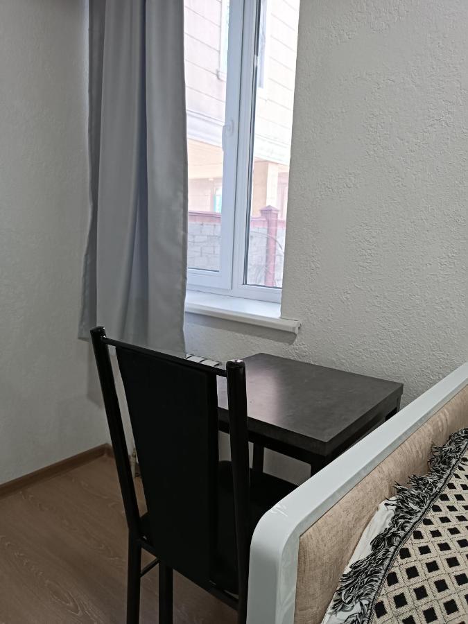 Nomad Inn Bishkek Exteriör bild