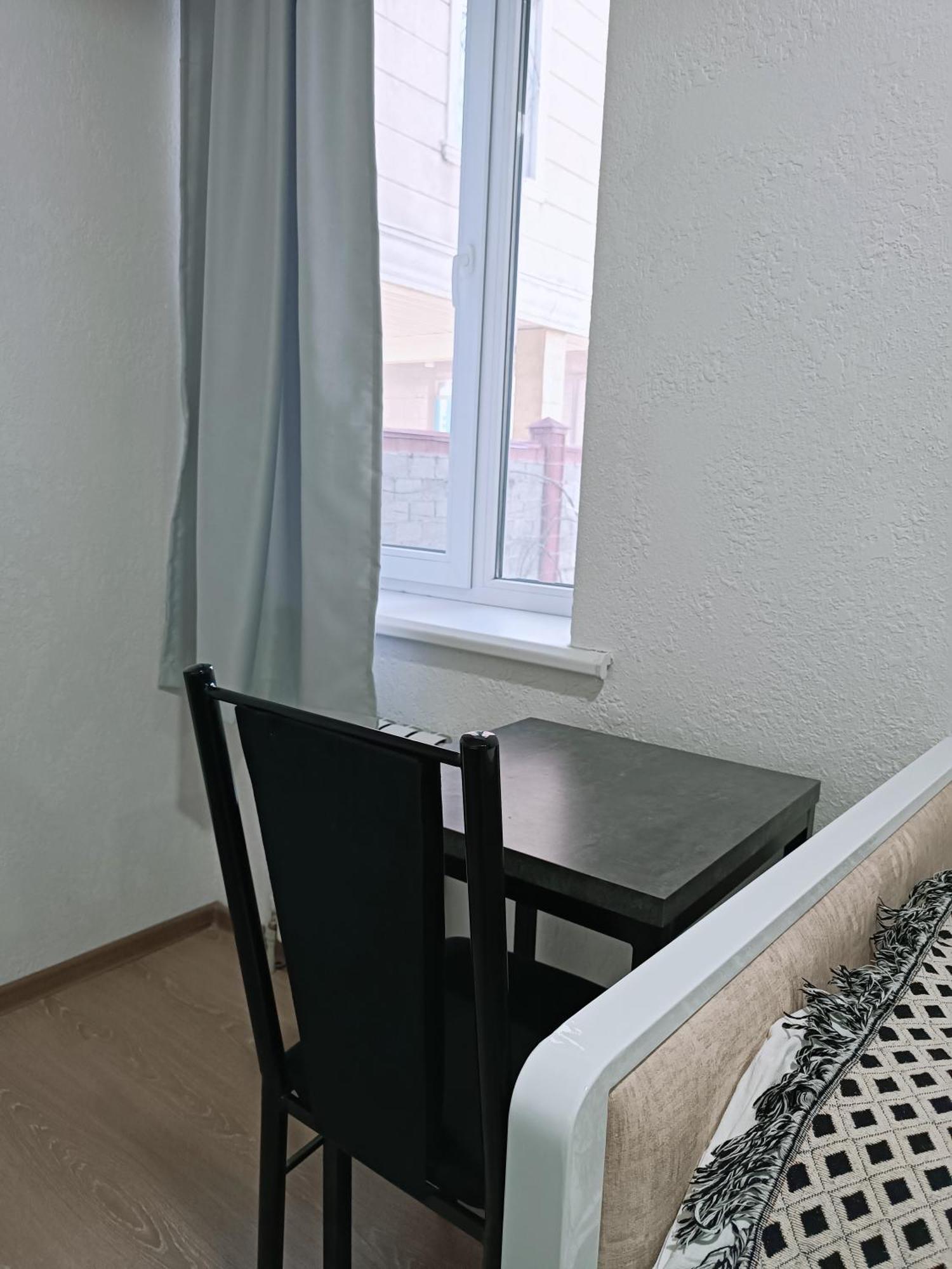 Nomad Inn Bishkek Exteriör bild